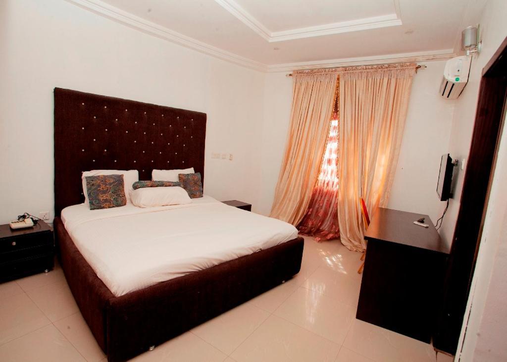 Grand Palazzo Hotel Gwarimpa Abuja Exterior foto